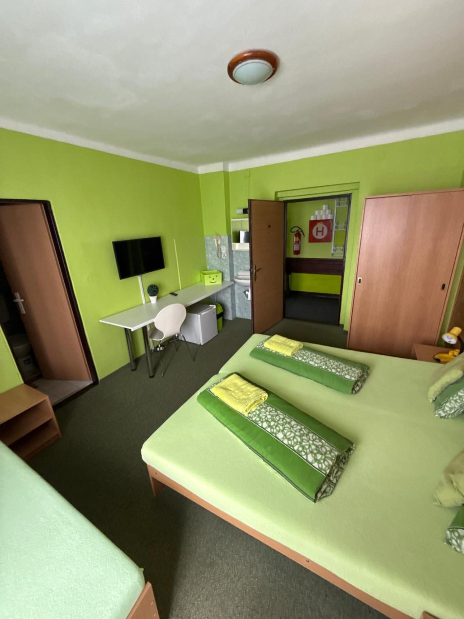 Hotel Zatisi Johannisbad Zimmer foto